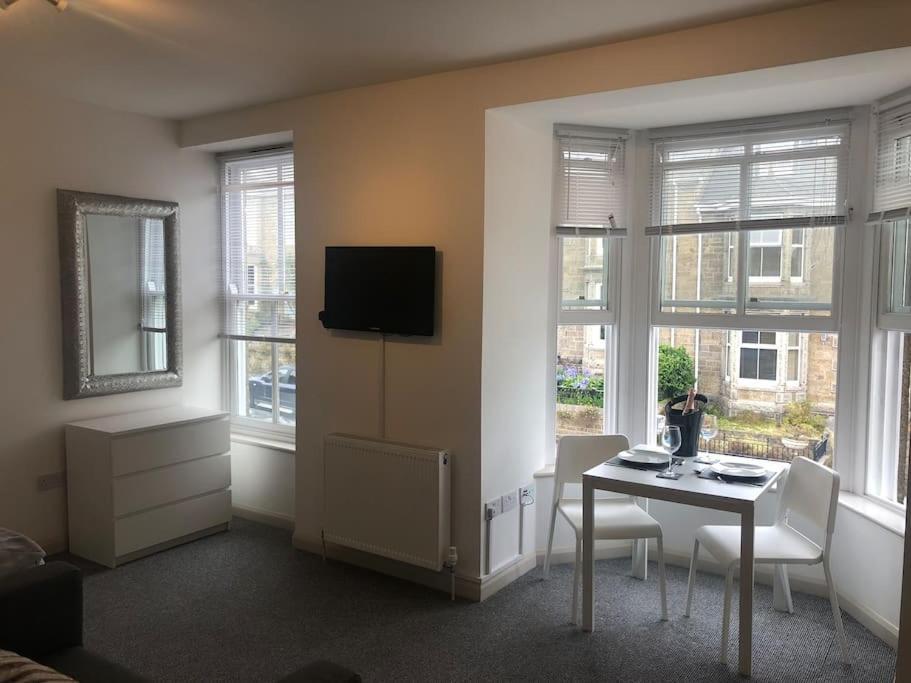 Newly Renovated Modern Studio Apartment Penzance Exterior foto