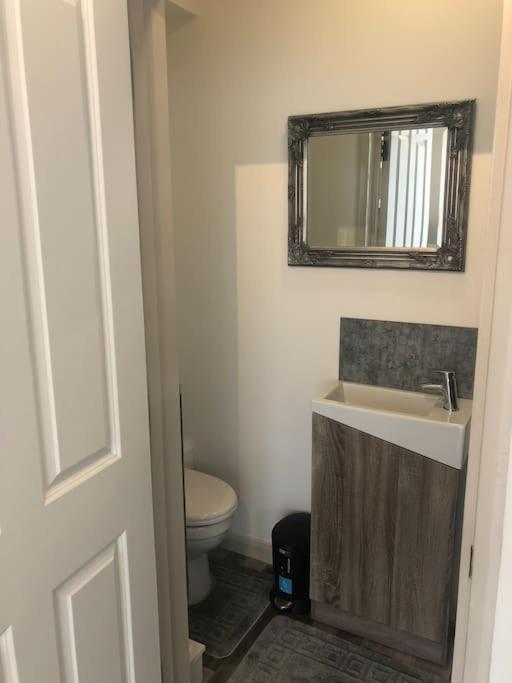 Newly Renovated Modern Studio Apartment Penzance Exterior foto